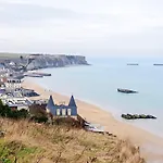 Maison Spacieuse Avec Vue Sur La A *
