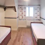 Maison Spacieuse Avec Vue Sur La A *