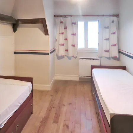 Maison Spacieuse Avec Vue Sur La A *